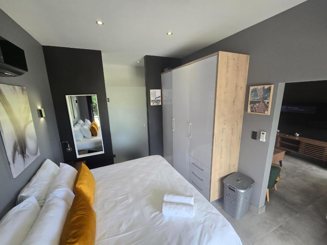Hotel The Block à Wildernis Extérieur photo